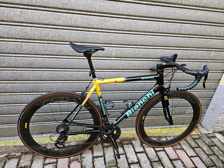 Używany Bianchi Specialissima Super Record 2018 2018 Road & Gravel — zdjęcie 10 z 34