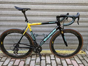 Used Bianchi Specialissima Super Record 2018 2018 Road & Gravel, Black — image 9 of 53