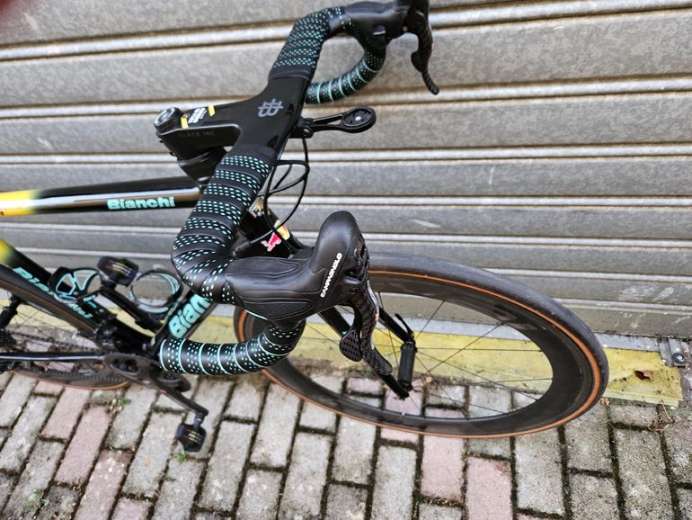 Używany Bianchi Specialissima Super Record 2018 2018 Road & Gravel — zdjęcie 3 z 34