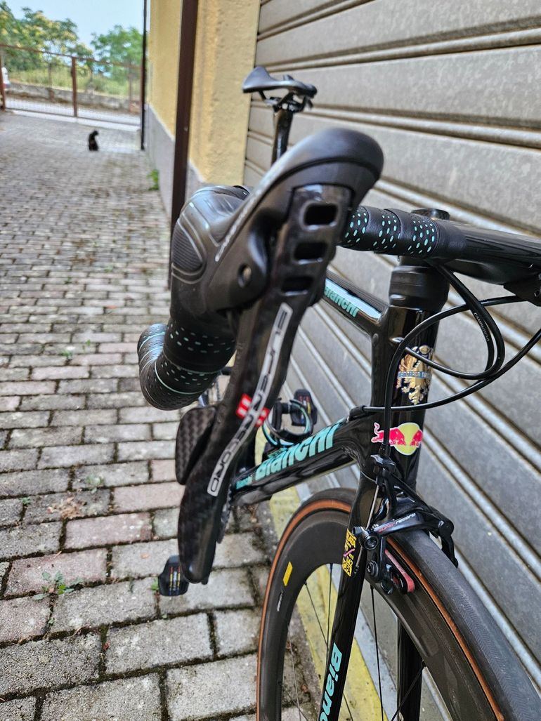 Używany Bianchi Specialissima Super Record 2018 2018 Road & Gravel — zdjęcie 16 z 34
