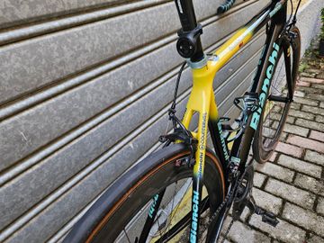 Used Bianchi Specialissima Super Record 2018 2018 Road & Gravel, Black — image 8 of 53
