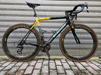 Używany Bianchi Specialissima Super Record 2018 2018 Road & Gravel — zdjęcie 33 z 34