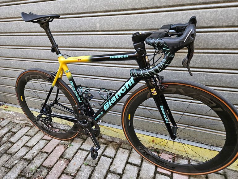 Używany Bianchi Specialissima Super Record 2018 2018 Road & Gravel — zdjęcie 14 z 34