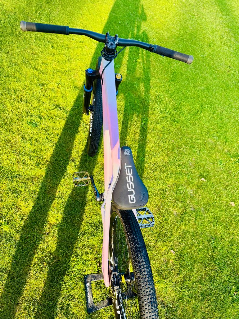 Käytetty Specialized P3 Custom Öhlins 26” 2026 Mountainbike — kuva 5 / 7