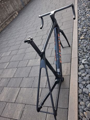 Giant TCR Advanced Pro Disc 2 2022 Frameset 2022 Road & Gravel usato, Nero — immagine 2 di 5