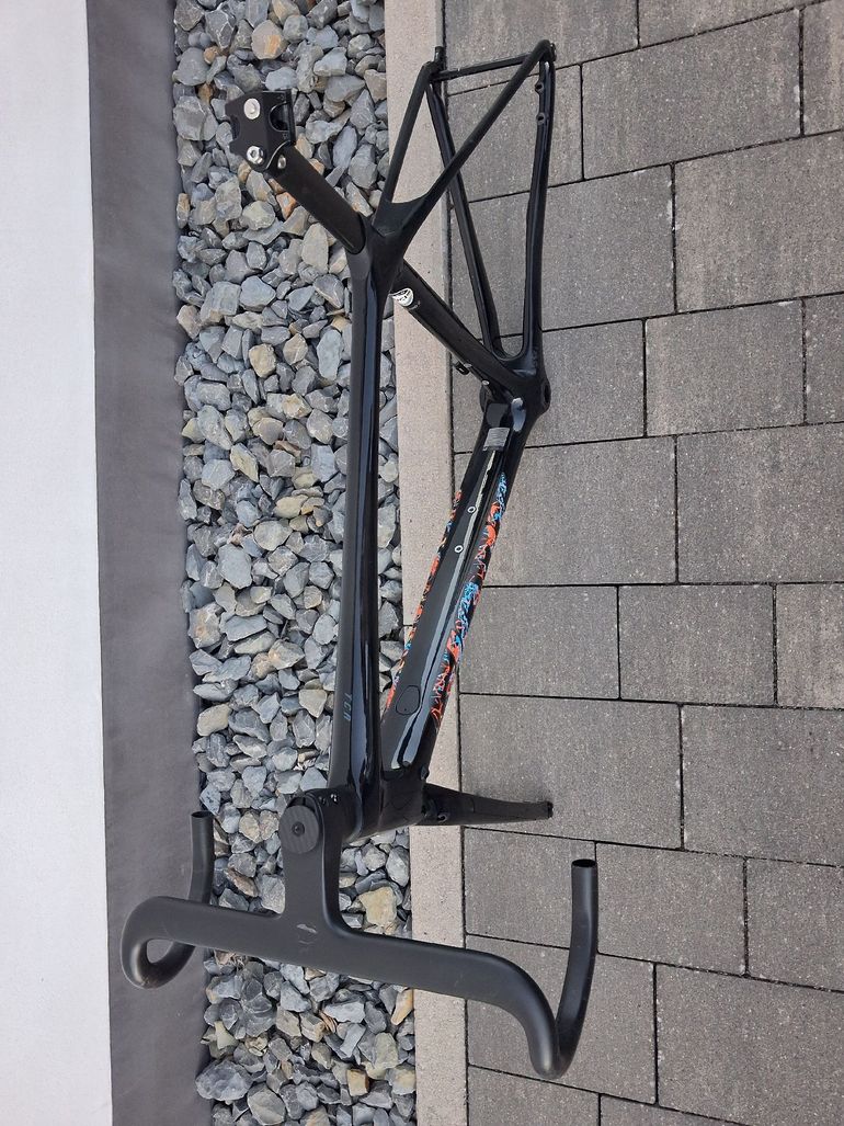 Giant TCR Advanced Pro Disc 2 2022 Frameset 2022 Road & Gravel usato, Nero — immagine 5 di 5