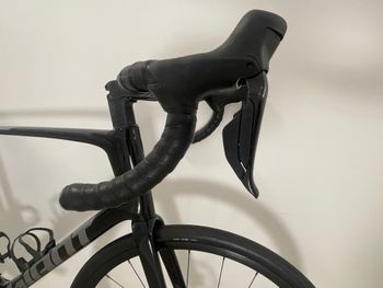 Używany Giant Defy Advanced 2 2025 | Di2 2025 Road & Gravel — zdjęcie 5 z 10