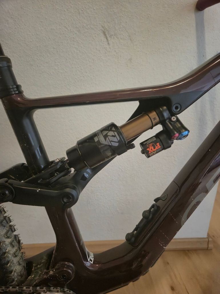 Orbea RALLON M-LTD 2023 2023 Mountainbike usato, Viola — immagine 10 di 14