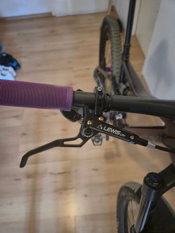 Orbea RALLON M-LTD 2023 2023 Mountainbike usato, Viola — immagine 12 di 14