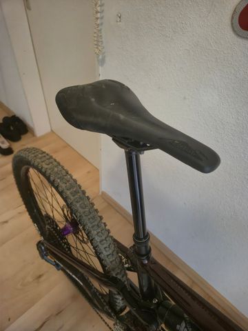 Orbea RALLON M-LTD 2023 2023 Mountainbike usato, Viola — immagine 9 di 14