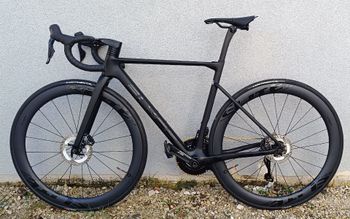 Używany Elves Custom Shimano Ultegra Di2 2026 Road & Gravel — zdjęcie 2 z 9