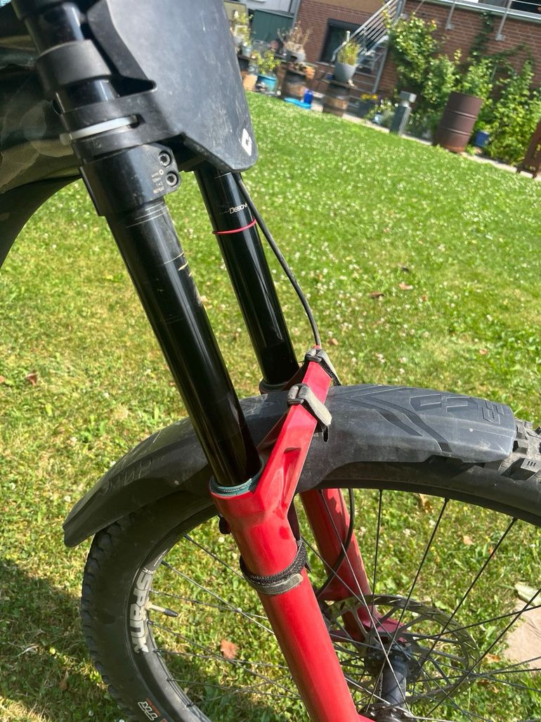 Giant Glory Advanced 2025 2025 Mountainbike de segunda mano, Gris claro — imagen 4 de 5