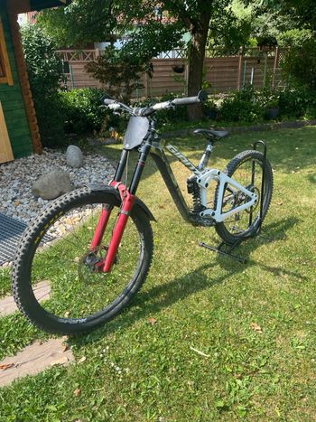 Giant Glory Advanced 2025 2025 Mountainbike de segunda mano, Gris claro — imagen 1 de 5