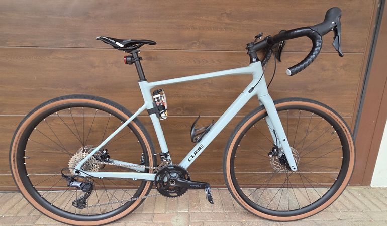 Gebrauchtes CUBE NUROAD, RACE 2025 2025 Road & Gravel, Hellgrau — Bild 3 von 19