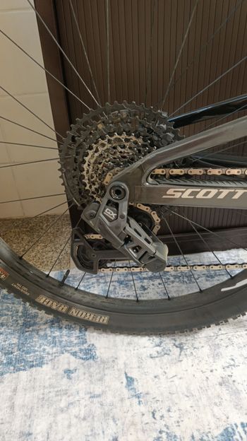 Scott Spark RC Team Issue 2026 2026 Mountainbike usato, Grigio chiaro — immagine 2 di 8