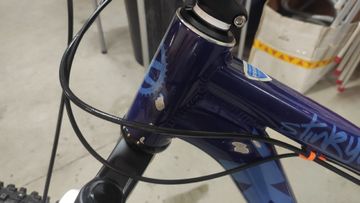 Used Kona Stinky Shimano Deore XT 2010 Mountainbike, Blue — image 5 of 9