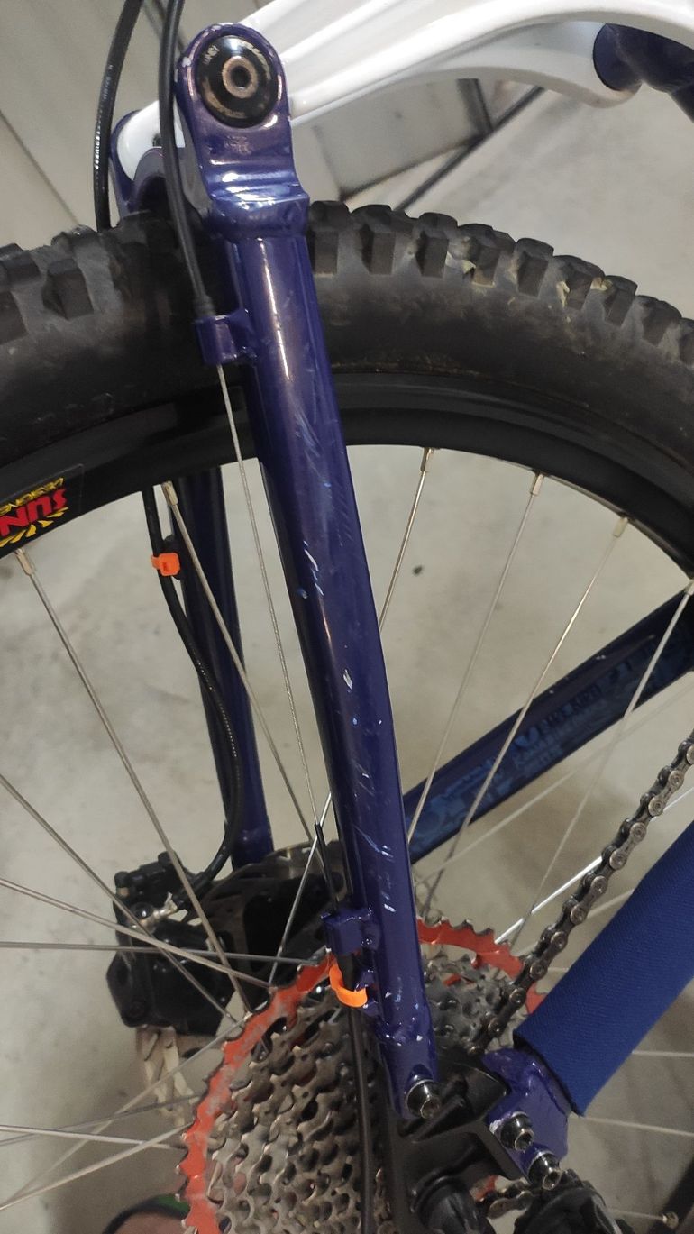 Used Kona Stinky Shimano Deore XT 2010 Mountainbike, Blue — image 6 of 9