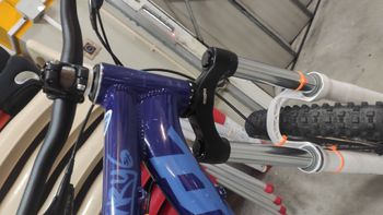 Used Kona Stinky Shimano Deore XT 2010 Mountainbike, Blue — image 3 of 9