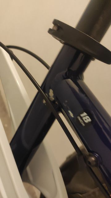 Used Kona Stinky Shimano Deore XT 2010 Mountainbike, Blue — image 4 of 9