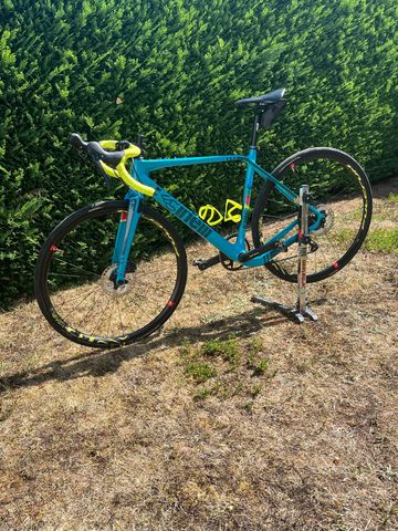Cinelli Zydeco Shimano GRX 2023 Road & Gravel usato, Blu — immagine 1 di 5