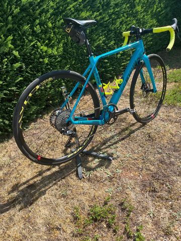 Cinelli Zydeco Shimano GRX 2023 Road & Gravel usato, Blu — immagine 3 di 5