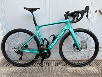 Gebrauchtes Bianchi Infinito 2026 2026 Road & Gravel, Grün — Bild 1 von 7