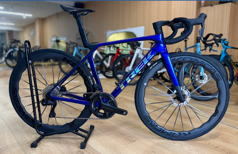 Used Trek Madone SL 7 Gen 8 2027 2027 Road & Gravel