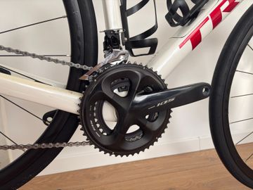 Trek Domane SL 5 Gen 3 2023 2023 Road & Gravel usato, Bianco — immagine 4 di 10