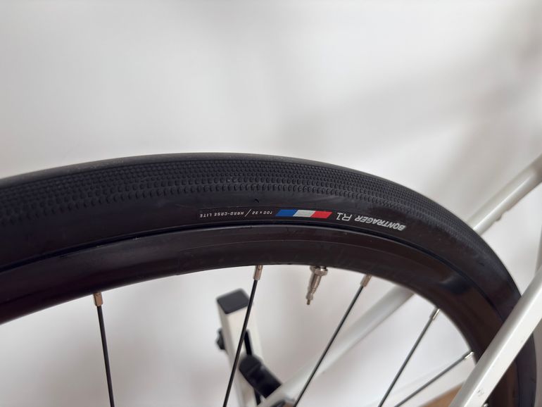 Trek Domane SL 5 Gen 3 2023 2023 Road & Gravel usato, Bianco — immagine 8 di 10