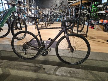 Używany Scott Contessa Speedster 15 2022 2022 Road & Gravel