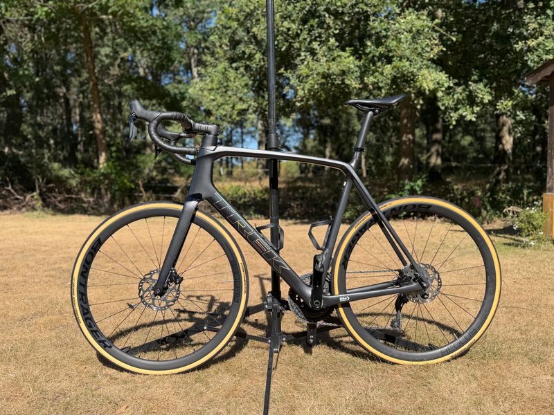 Używany Trek Émonda SL 6 Pro Di2 2023 2023 Road & Gravel