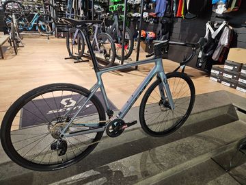 Used Scott Addict 10 2024 2024 Road & Gravel, Light Gray — image 2 of 4