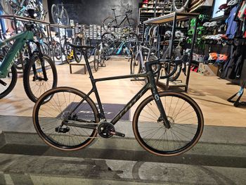 Gebrauchtes Scott Addict 10 2024 2024 Road & Gravel, Schwarz — Bild 1 von 5