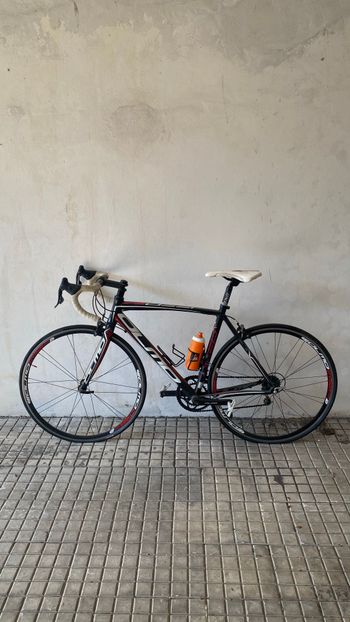 Used Olmo Custom Campagnolo Veloce 2013 Road & Gravel, Red — image 2 of 6
