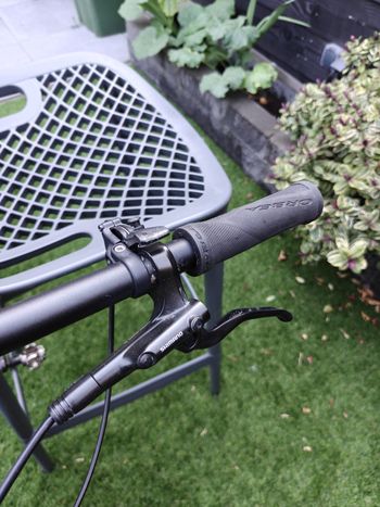 Orbea ALMA M50 2023 2023 Mountainbike usato, Grigio chiaro — immagine 12 di 12