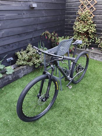 Orbea ALMA M50 2023 2023 Mountainbike usato, Grigio chiaro — immagine 1 di 12