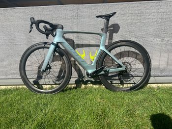 Scott Foil RC 20 2023 2023 Road & Gravel usato, Grigio chiaro — immagine 1 di 7