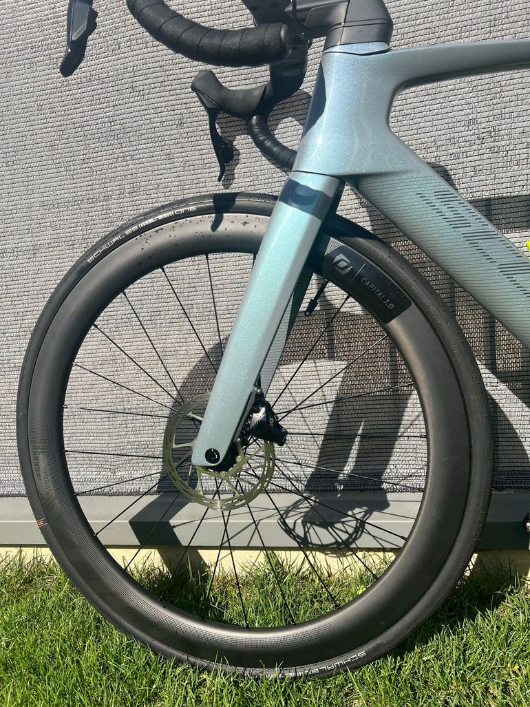Scott Foil RC 20 2023 2023 Road & Gravel usato, Grigio chiaro — immagine 7 di 7