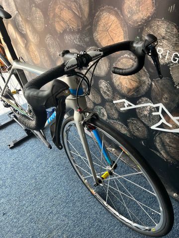 Używany Trek Émonda SL 5 2017 2017 Road & Gravel — zdjęcie 6 z 7