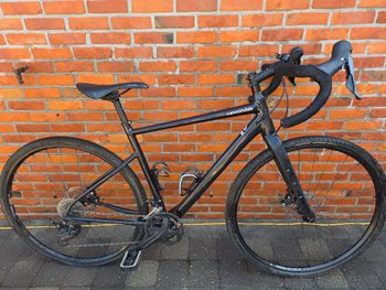 Použité Cannondale Topstone 2 2023 2023 Road & Gravel — obrázek 1 z 9