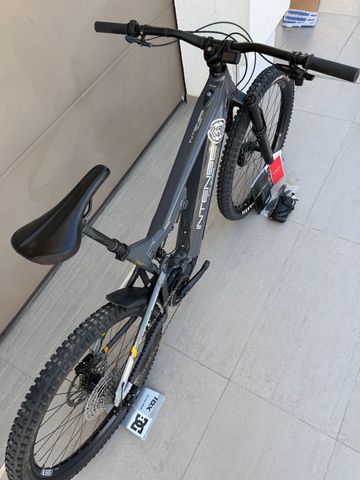 Intense TAZER ALLOY PRO 2023 2023 Mountainbike usato, Grigio chiaro — immagine 6 di 9