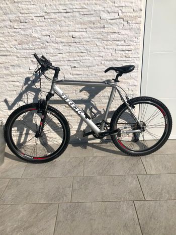 Brugt Trek 4300 Shimano Deore 2004 Mountainbike — billede 1 af 6