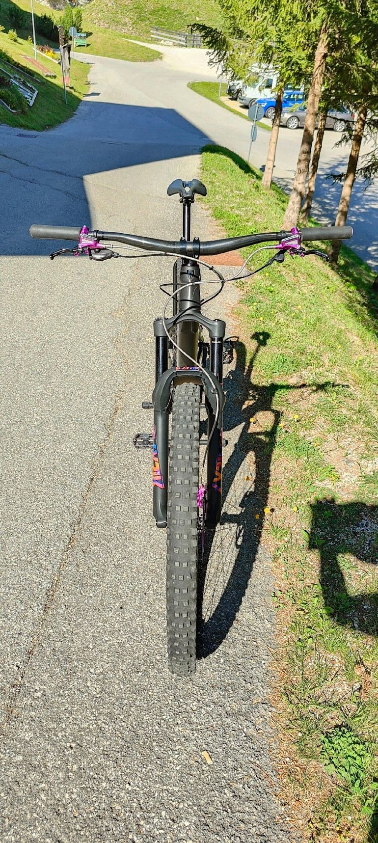 Używany Trek Slash 9.8 XT 2020 2020 Mountainbike — zdjęcie 6 z 9