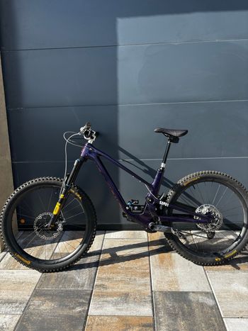 Gebrauchtes Forbidden Druid GX 2023 2023 Mountainbike, Violett, 29 — Bild 2 von 5
