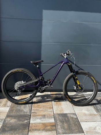 Gebrauchtes Forbidden Druid GX 2023 2023 Mountainbike, Violett, 29 — Bild 4 von 5