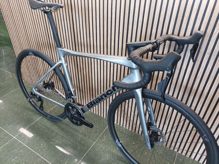 Brugt Bianchi Specialissima COMP 105 Di2 2025 2025 Road & Gravel — billede 2 af 3