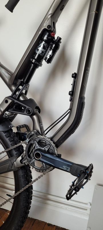 Used Commencal META SX ESSENTIAL 2022 2022 Mountainbike, Light Gray, 29, 27.5 — image 2 of 3