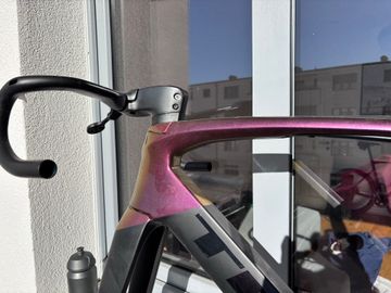 Gebrauchtes Trek Madone SL 6 Di2 2023 Frameset 2023 Road & Gravel, Violett — Bild 7 von 9