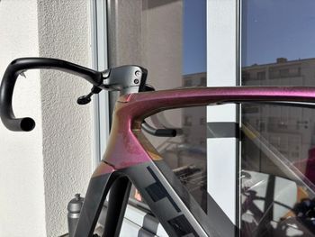 Brugt Trek Madone SL 6 Di2 2023 Frameset 2023 Road & Gravel — billede 2 af 9