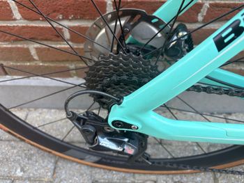 Gebrauchtes Bianchi Aria Shimano Ultegra 2021 Road & Gravel, Blau — Bild 8 von 13